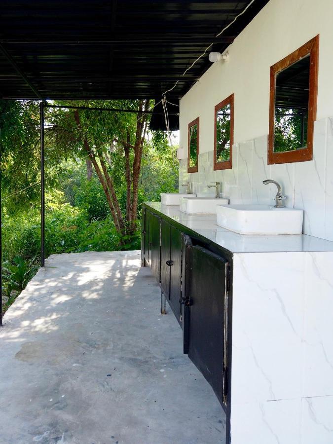 Koh Rong Lagoon Kaoh Touch Екстериор снимка