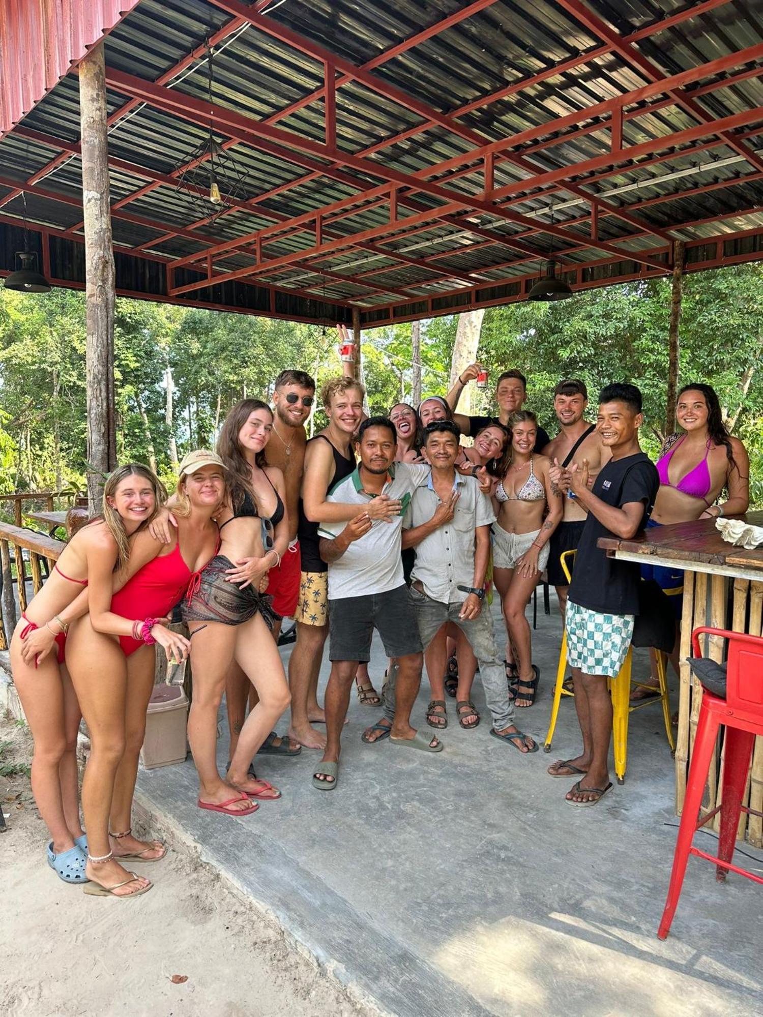Koh Rong Lagoon Kaoh Touch Екстериор снимка