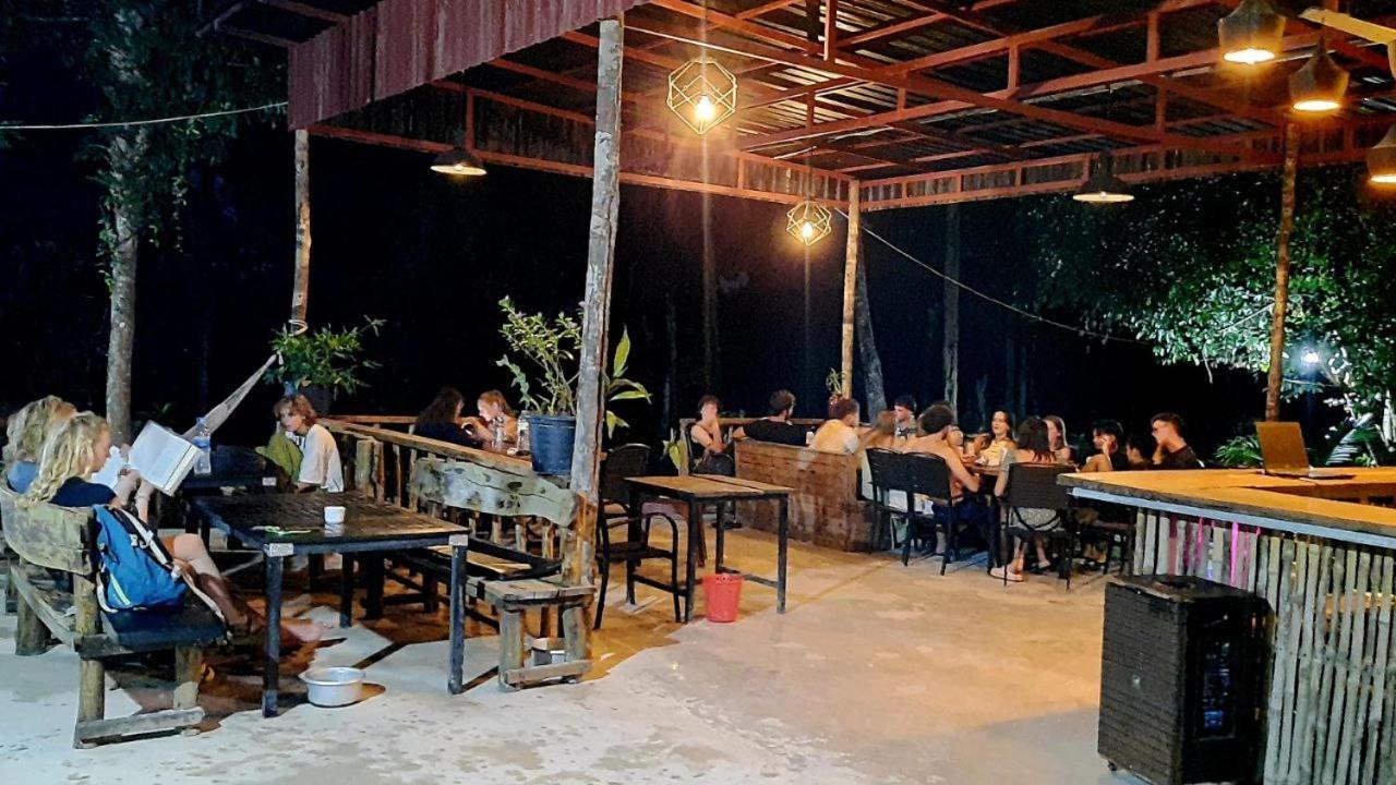 Koh Rong Lagoon Kaoh Touch Екстериор снимка